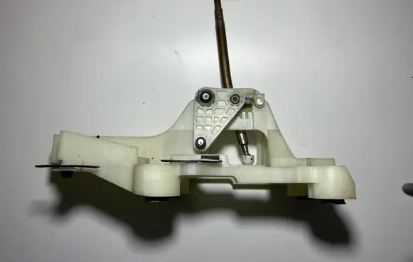 Mitsubishi Lancer Evolution Gear shifter/selector