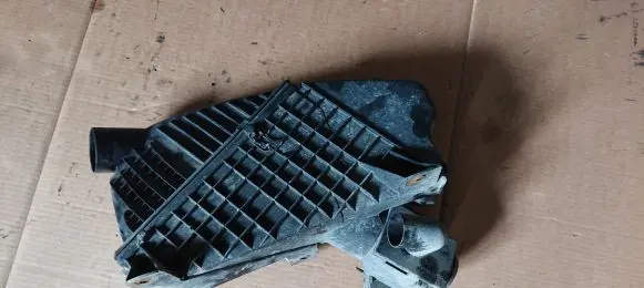 Renault Laguna I Air filter box
