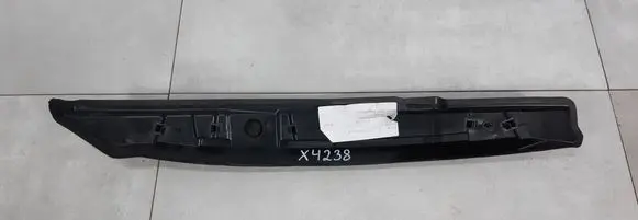 Skoda Fabia Mk3 (NJ) Fender foam support/seal 6V0821111