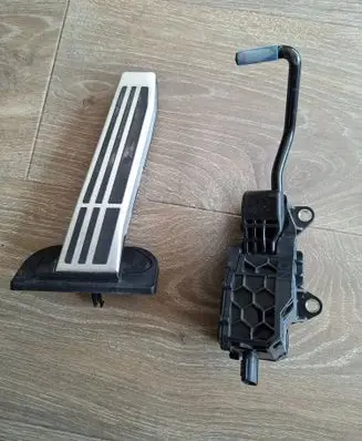 Lexus ES 250 - 300 - 330 Accelerator throttle pedal 7811033181