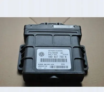 Volkswagen Touareg I Gearbox control unit/module 09D927750N
