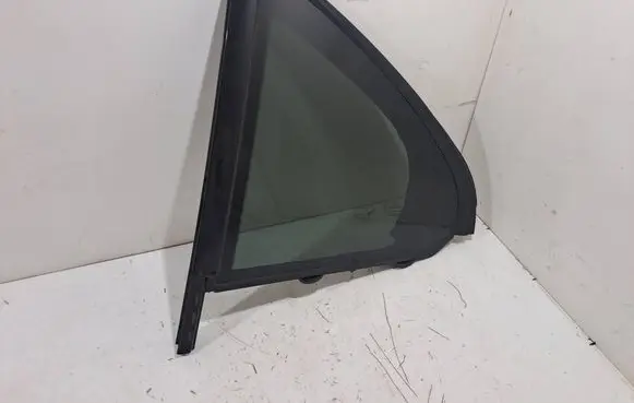 Mercedes-Benz C AMG W205 Rear vent window glass A2057300055 A2057305900