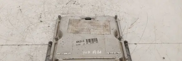 Peugeot 406 Engine control unit/module 9641608080 EDC15C2 0281010363