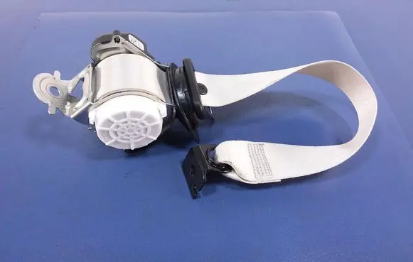 BMW X7 G07 Front seatbelt 6998169