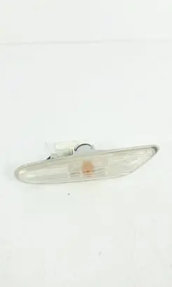 BMW 3 E90 E91 Front fender indicator light 7253325 63137253325 6939816