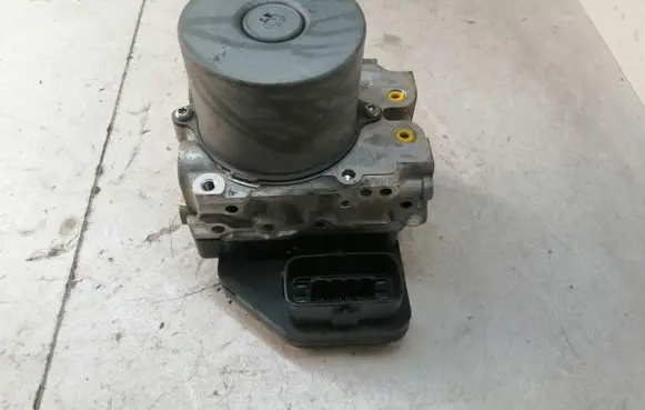 Toyota Verso ABS Pump 4454052150 202742