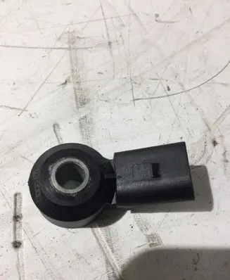 Volkswagen Crafter Detonation knock sensor 030905377D