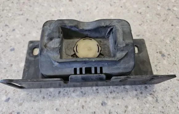 Mercedes-Benz GL X164 Jacking socket point A1646900509 1646900509