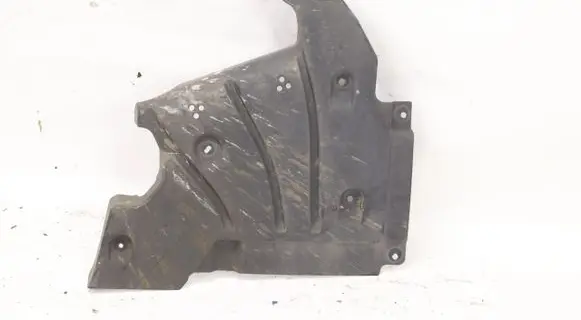 BMW 1 F40 Engine splash shield/under tray 9883646