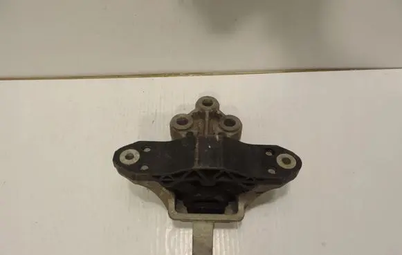 Opel Astra J Engine mount vacuum valve 13337422