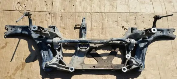 Volkswagen PASSAT B8 Front axle beam 3Q0199369E