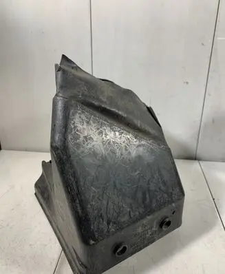Volkswagen PASSAT B5 Intercooler air channel guide 3B0121467