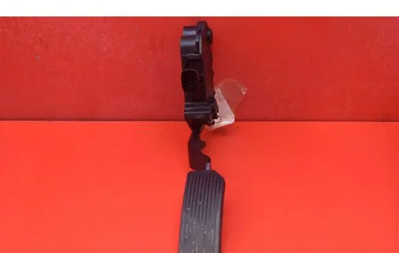 Nissan Murano Z50 Accelerator throttle pedal 18002CA100