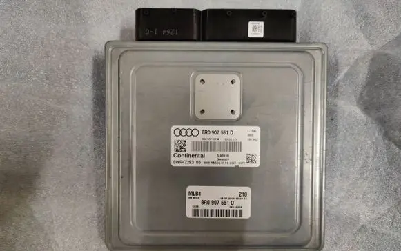Audi Q5 SQ5 Engine control unit/module 8R0907551D 5WP4725305