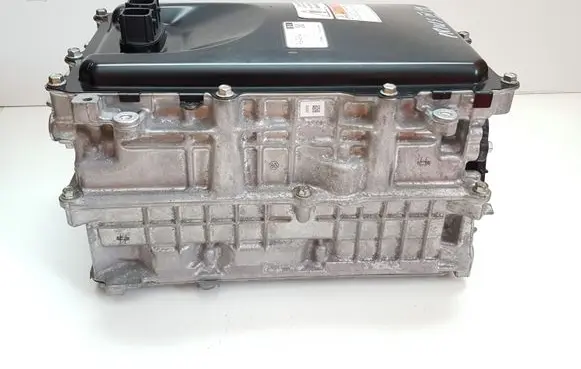 Toyota Prius (XW50) Voltage converter inverter G920047261