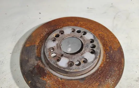 Lexus IS 200-300 Front brake disc