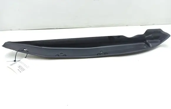 Mercedes-Benz R W251 Fender end trim 2518890225 A2518890225