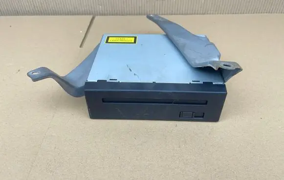 Navigation unit CD/DVD player