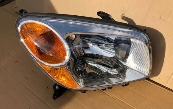Toyota RAV 4 (XA20) Headlight/headlamp