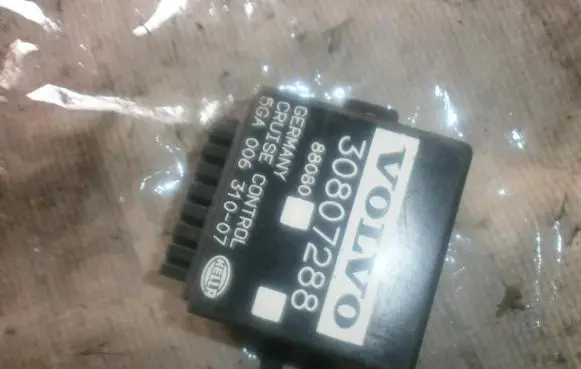 Volvo S40, V40 Cruise control unit/module 30807288 5ga00631007
