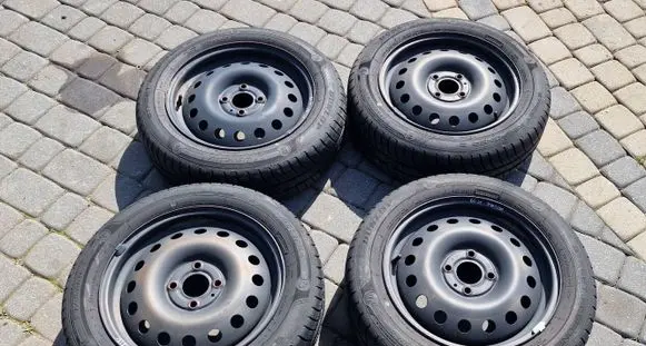 Nissan Micra R15 steel rim 