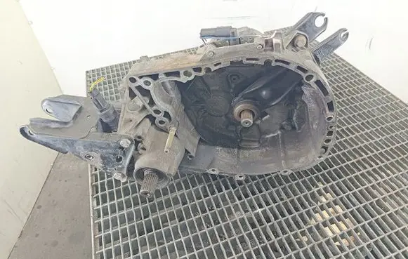 Renault Megane I Manual 5 speed gearbox JB1913