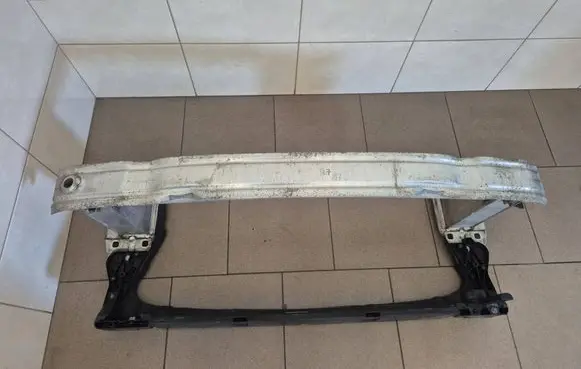 Audi A7 S7 4G Front bumper support beam 4G0807133F 4G0807134F