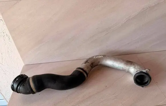 BMW 5 E60 E61 Intercooler hose/pipe 7789052 778905203