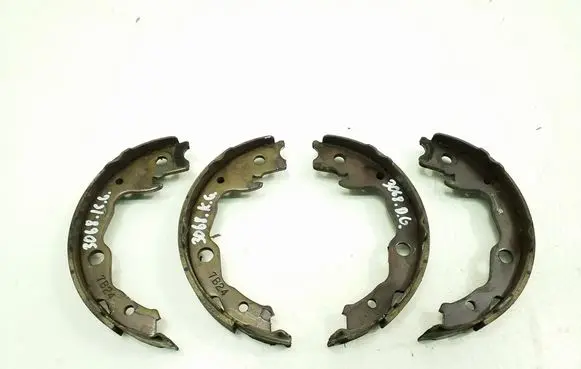 Toyota RAV 4 (XA40) Handbrake/parking brake pads 