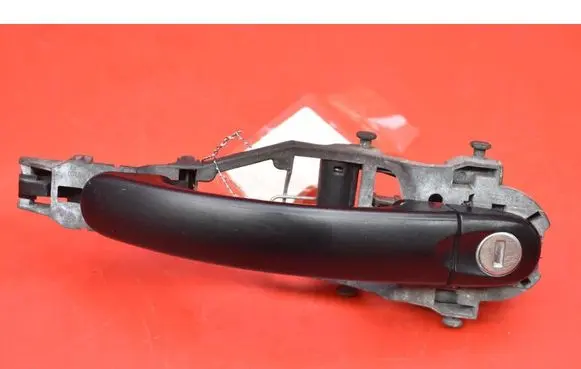 Volkswagen Golf Plus Front door exterior handle 1K0837885