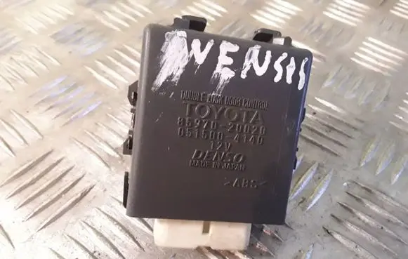 Toyota Avensis T270 Door control unit/module 8597020020 0515004140