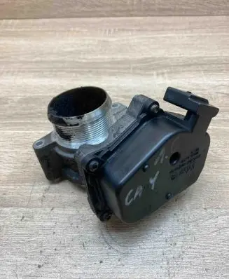 Volkswagen Touran I Throttle valve 03L128063Q 96111722