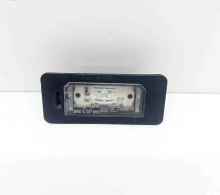 BMW 4 F32 F33 Number plate light 7193293