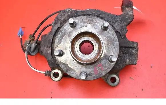 Nissan Murano Z50 Front wheel hub spindle knuckle 