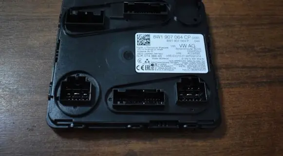 Audi Q8 e-tron Trunk lid opening control unit 8W1907064CP