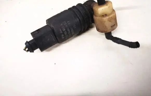 Audi A3 S3 8P Windscreen/windshield washer pump 1t0955651a