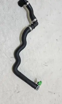BMW X1 F48 F49 Engine coolant pipe/hose 8616010