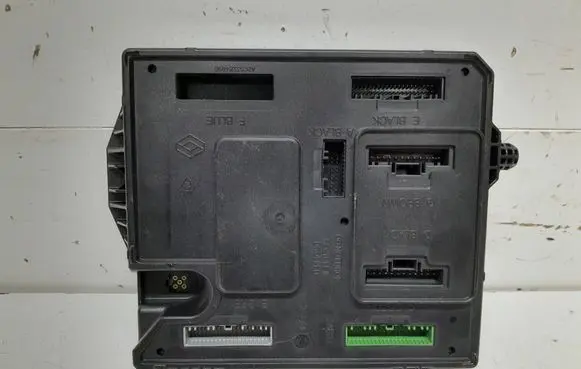 Renault Scenic III - Grand scenic III Comfort/convenience module 284B17882R