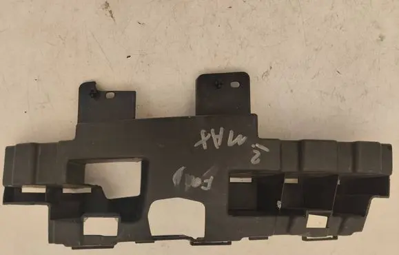 Ford Focus C-MAX Front bumper mounting bracket 3M5117E857AF