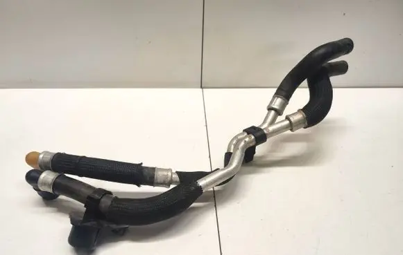Ford Mustang VI Engine coolant pipe/hose