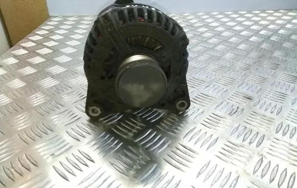 Nissan Qashqai Generator/alternator 0124525082 8200390667
