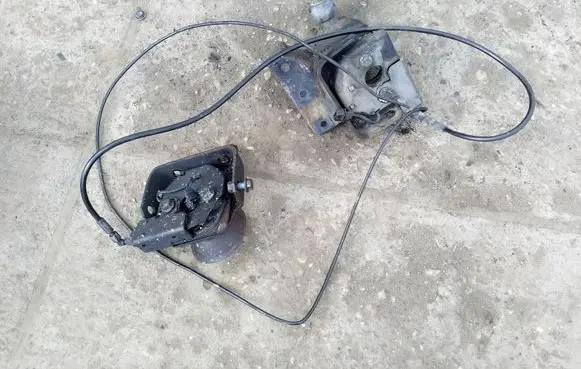 Mercedes-Benz Sprinter W901 W902 W903 W904 Front door lock 