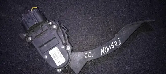 Ford Fusion Accelerator throttle pedal 2s619f836ba 2s61-9f836-ba