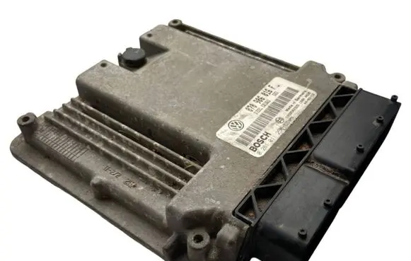 Volkswagen Touareg I Engine control unit/module 070906016F