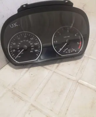 BMW 1 E81 E87 Speedometer (instrument cluster) 1041568 102498244