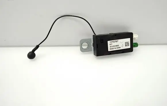 Opel Astra K Aerial antenna amplifier 13393767 421251063