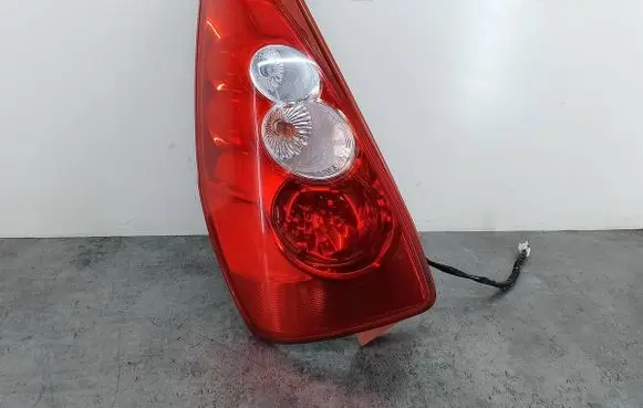 Mazda 5 Rear/tail lights C23551160