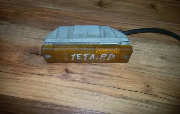 Volkswagen Jetta II Front indicator light 171953049