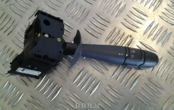 Renault Vel Satis Indicator stalk 8200002461