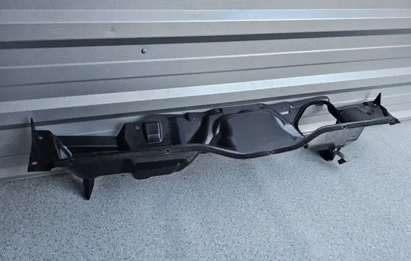 Maserati GranTurismo Wiper trim